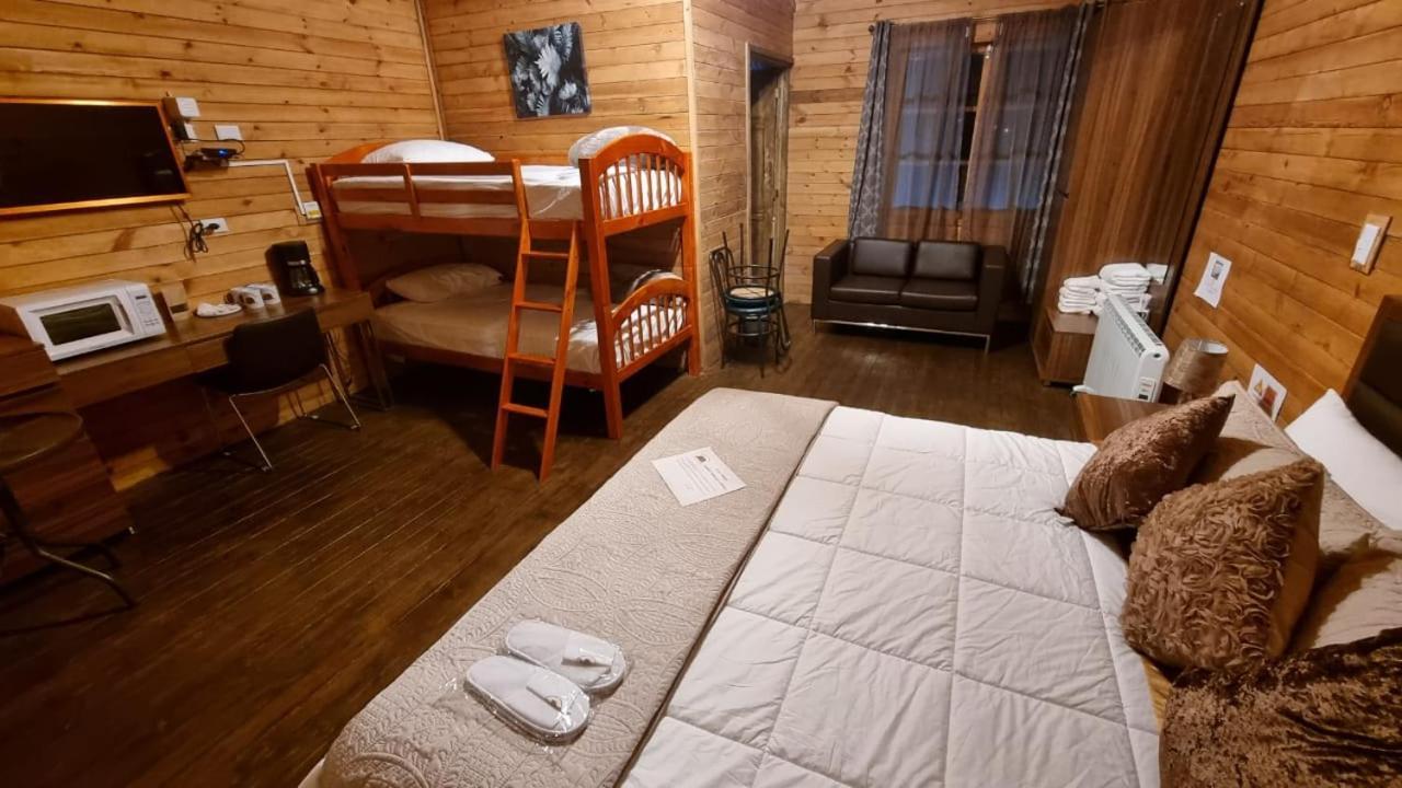 Hotel Cabanas Y Mirador Secret Garden Cr Cartago Kültér fotó